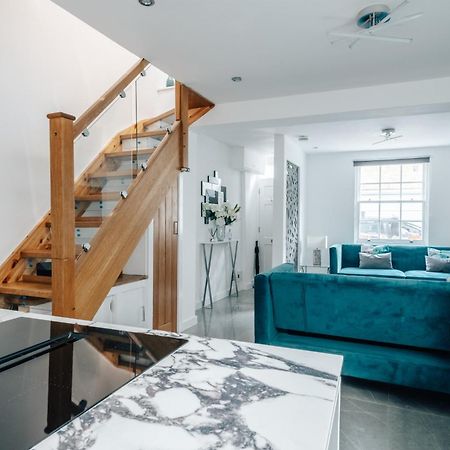 Exceptional Whole House Chelsea With Roof Terrace Lägenhet London Exteriör bild